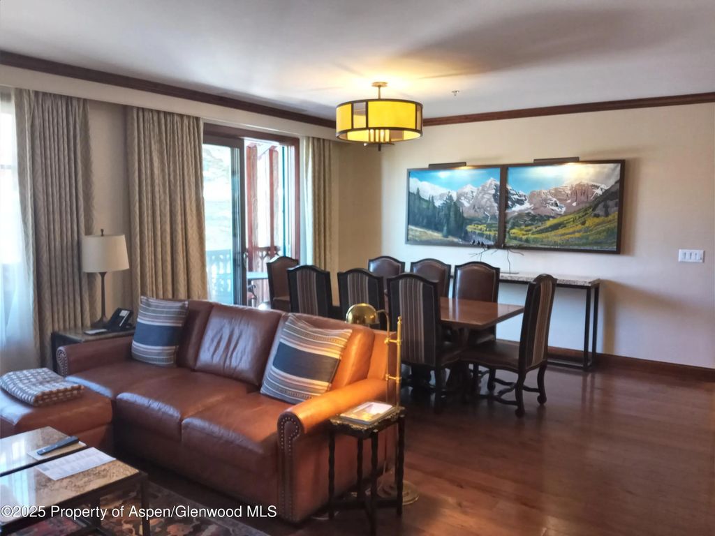 33 of 38 - 197 Prospector Road Unit 2312 Fixed Weeks 1,34,35, Aspen, CO