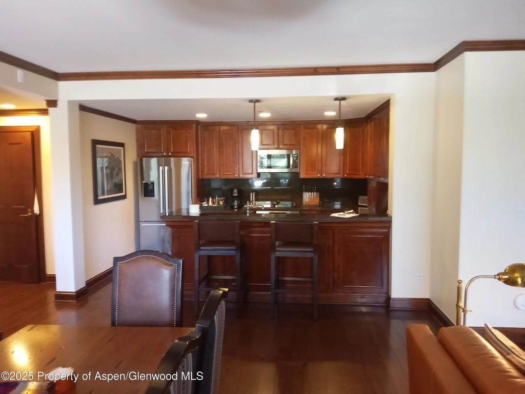 34 of 38 - 197 Prospector Road Unit 2312 Fixed Weeks 1,34,35, Aspen, CO