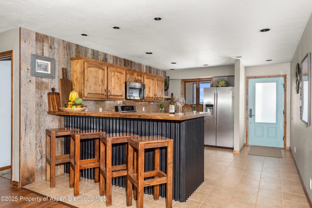 11 of 25 - 1472 W Main Street, Carbondale, CO