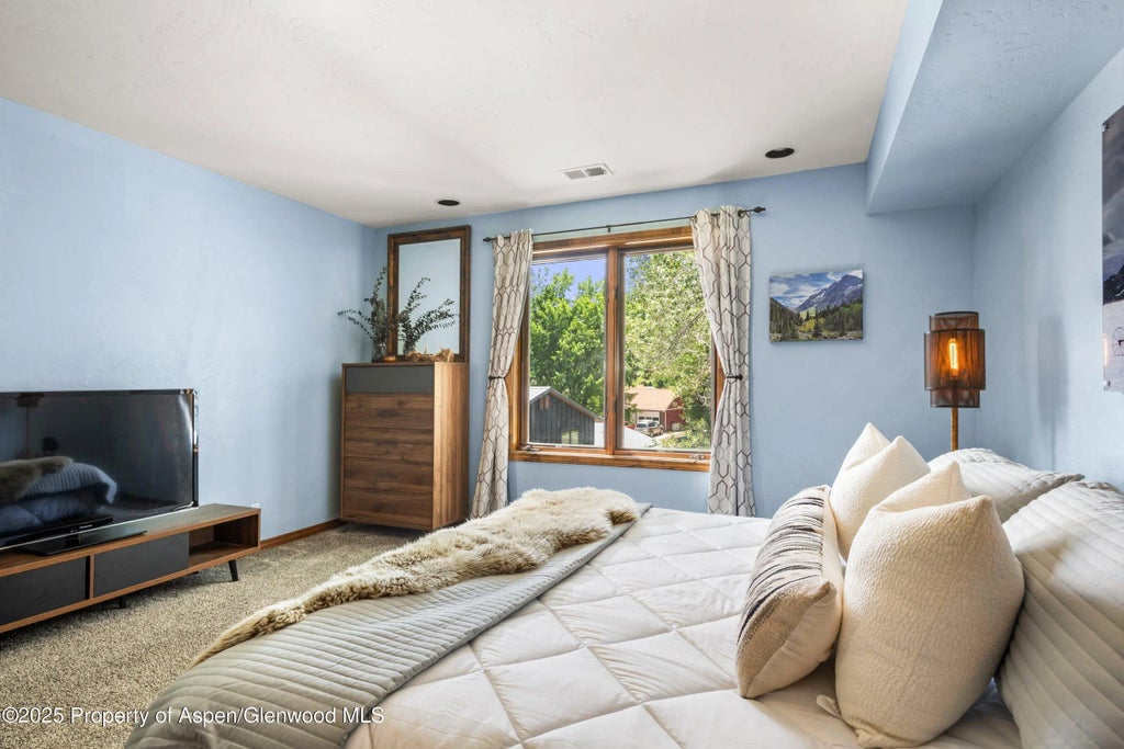 15 of 25 - 1472 W Main Street, Carbondale, CO