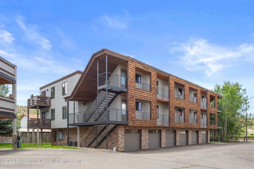 25 of 25 - 1472 W Main Street, Carbondale, CO