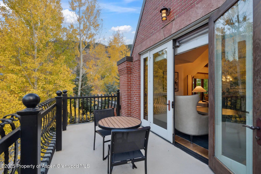 10 of 38 - 415 E Dean St, Unit 31, Weeks 51/52, Aspen, CO