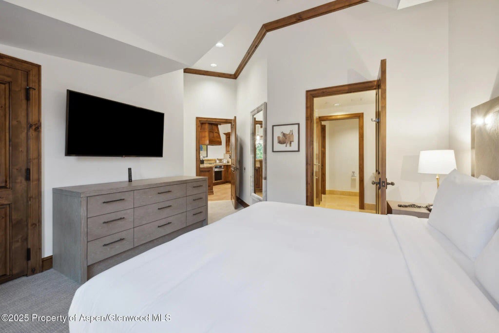 14 of 38 - 415 E Dean St, Unit 31, Weeks 51/52, Aspen, CO