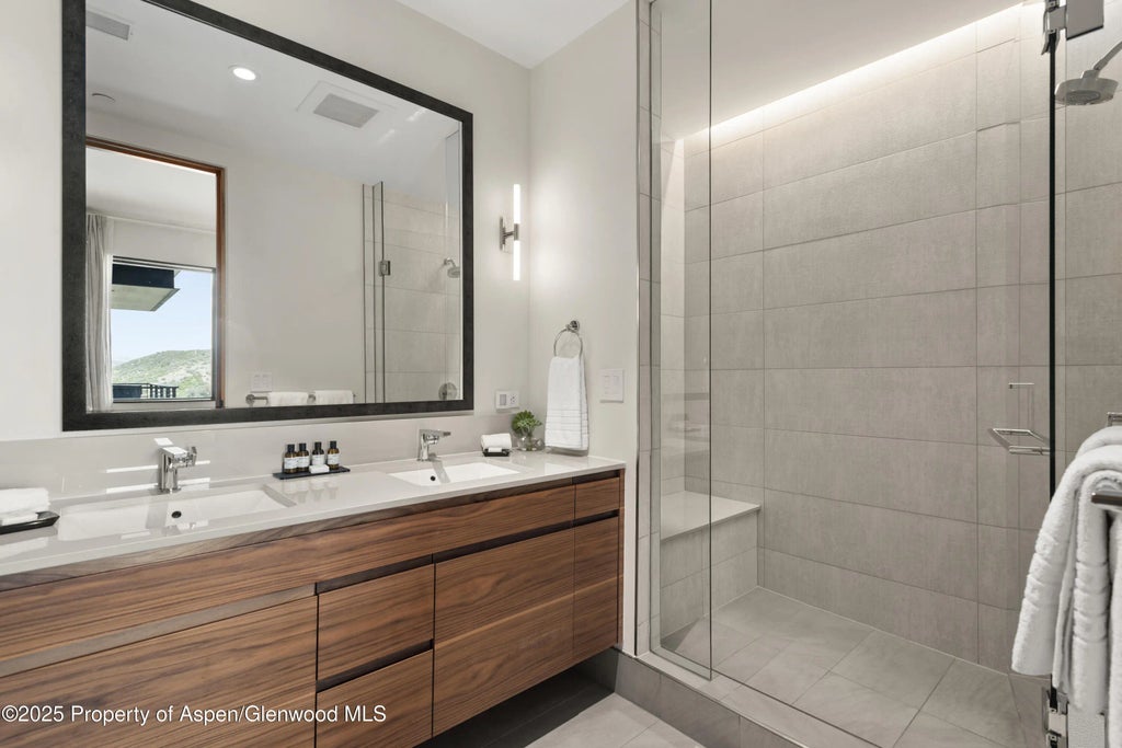 20 of 42 - 77 Wood Road 505e, Snowmass Village, CO