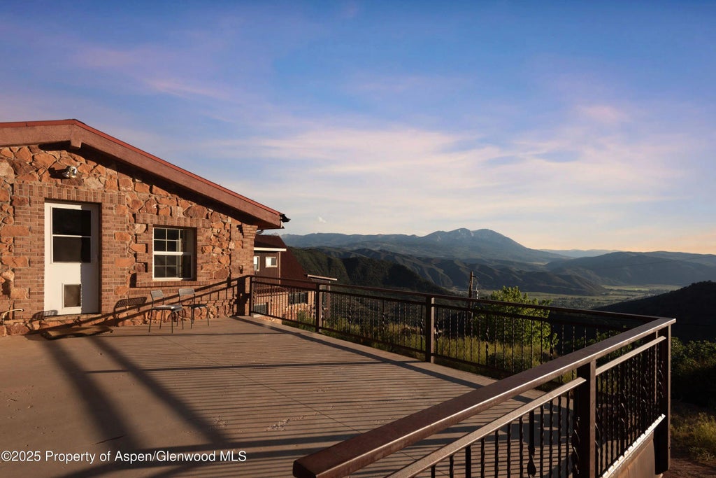 6 of 28 - 2800 Cedar Drive, Basalt, CO