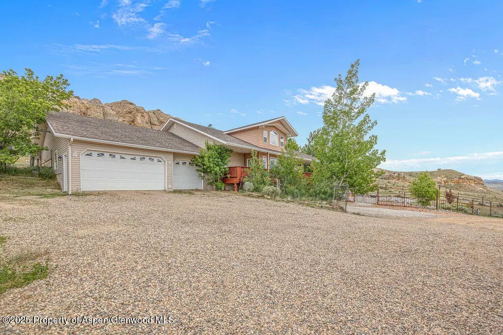 92 of 104 - 289 Lewis Lane, Craig, CO