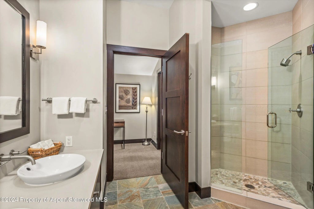 10 of 13 - 120 Carriage Way 2303, Snowmass Village, CO