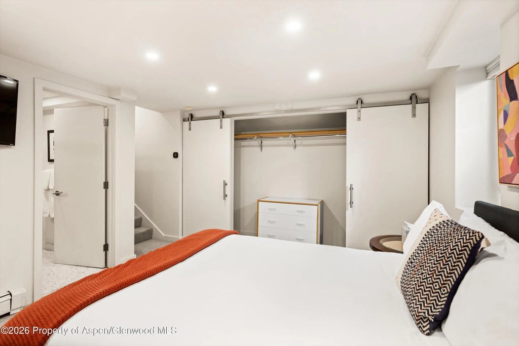 15 of 26 - 250 S Original Street B, Aspen, CO