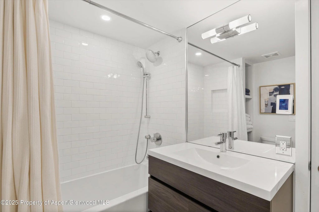 20 of 26 - 250 S Original Street B, Aspen, CO