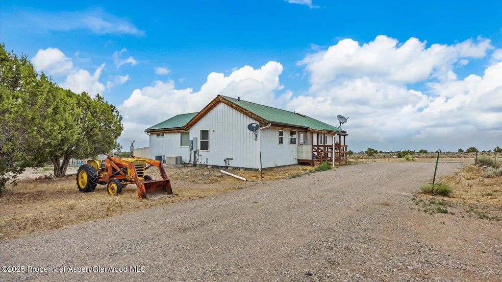 3 of 33 - 2051 Grass Mesa Road, Rifle, CO