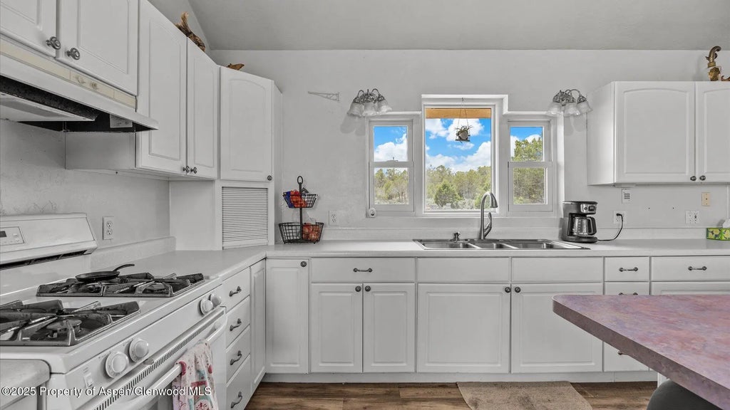 6 of 33 - 2051 Grass Mesa Road, Rifle, CO