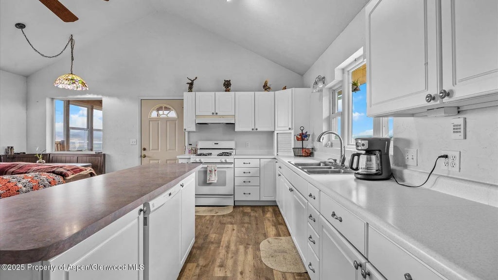 7 of 33 - 2051 Grass Mesa Road, Rifle, CO