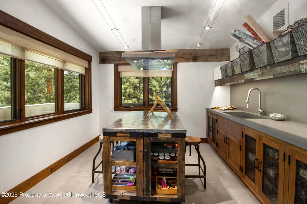38 of 72 - 2701 County Rd 100, Carbondale, CO