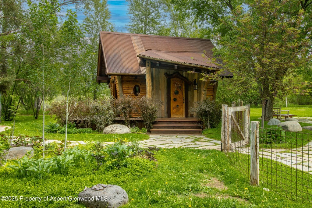 41 of 72 - 2701 County Rd 100, Carbondale, CO