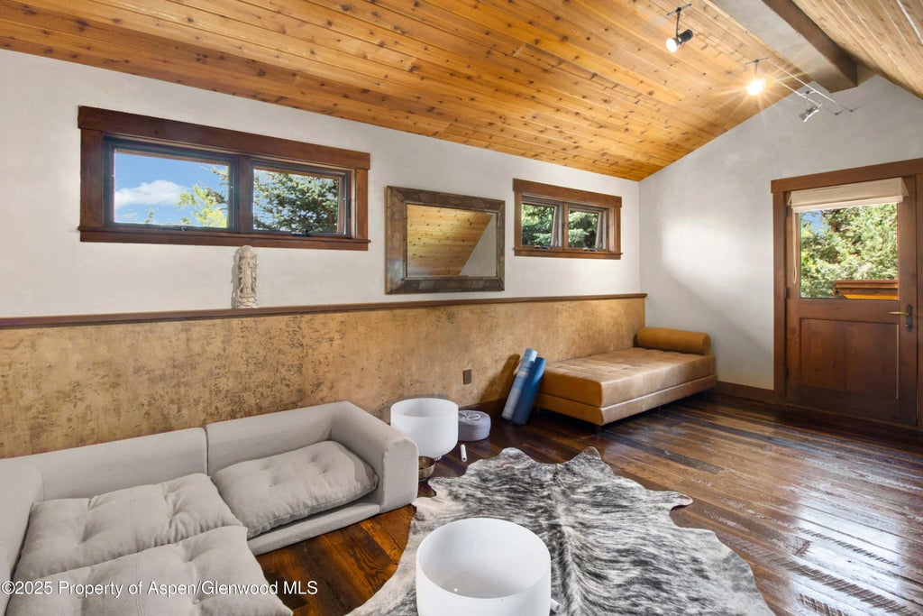 58 of 72 - 2701 County Rd 100, Carbondale, CO