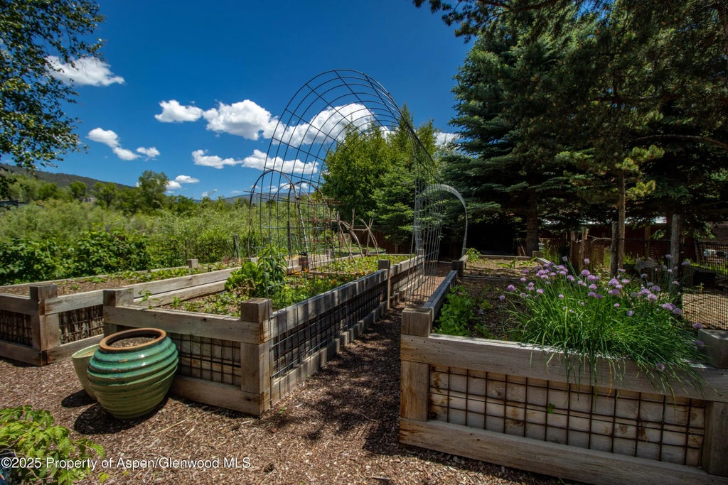 71 of 72 - 2701 County Rd 100, Carbondale, CO