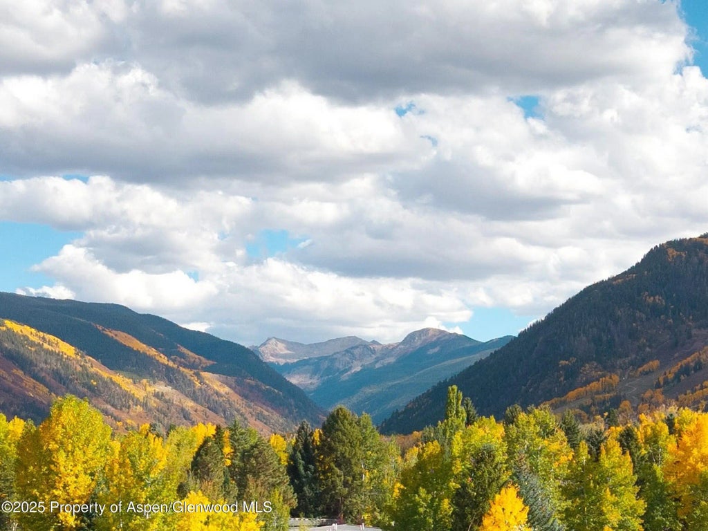 15 of 17 - 1050 Cemetery Lane, Aspen, CO