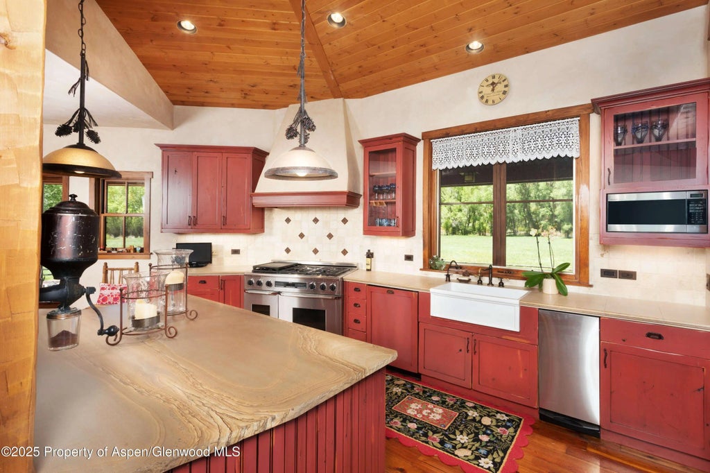 10 of 52 - 5548 Frying Pan Road, Basalt, CO