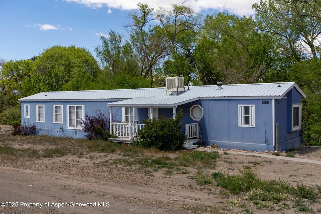 19 of 28 - 12053 Highway 65, Eckert, CO