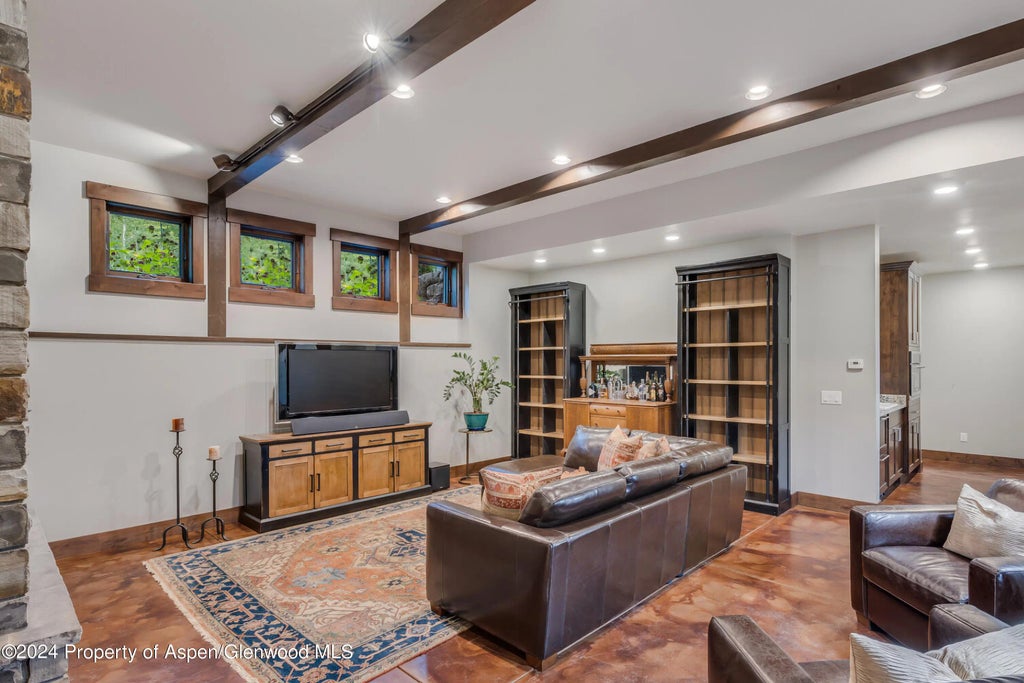 37 of 63 - 900 Dorais Way, Redstone, CO