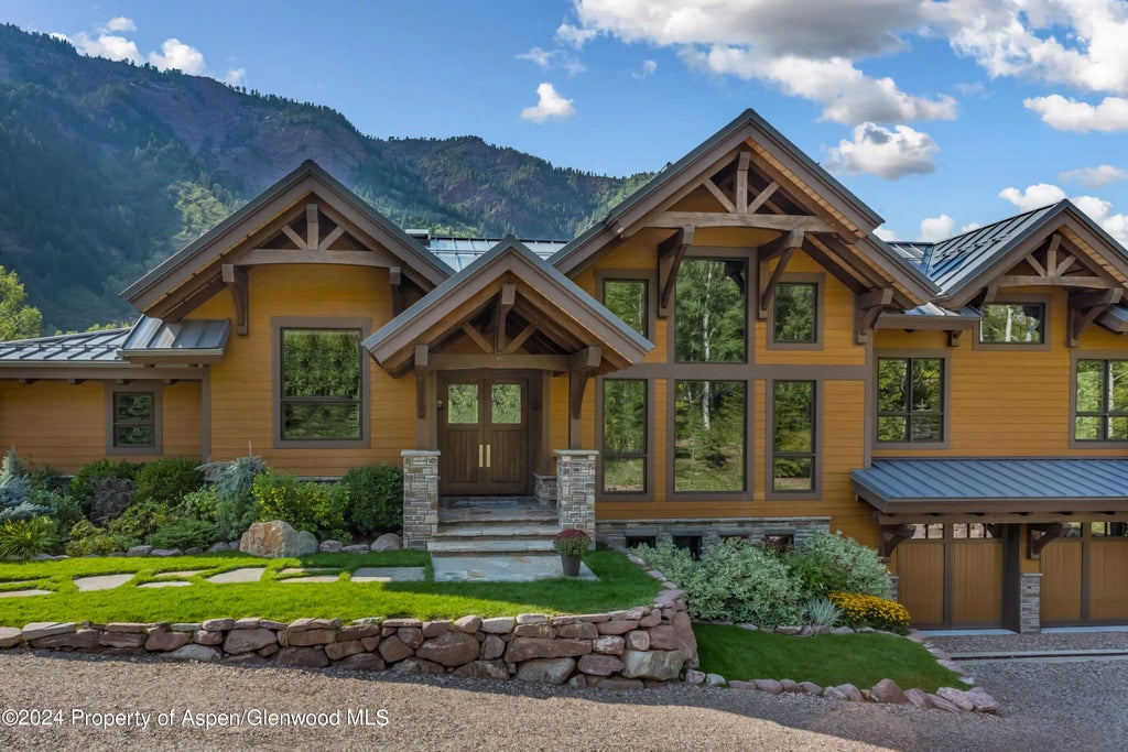 54 of 63 - 900 Dorais Way, Redstone, CO