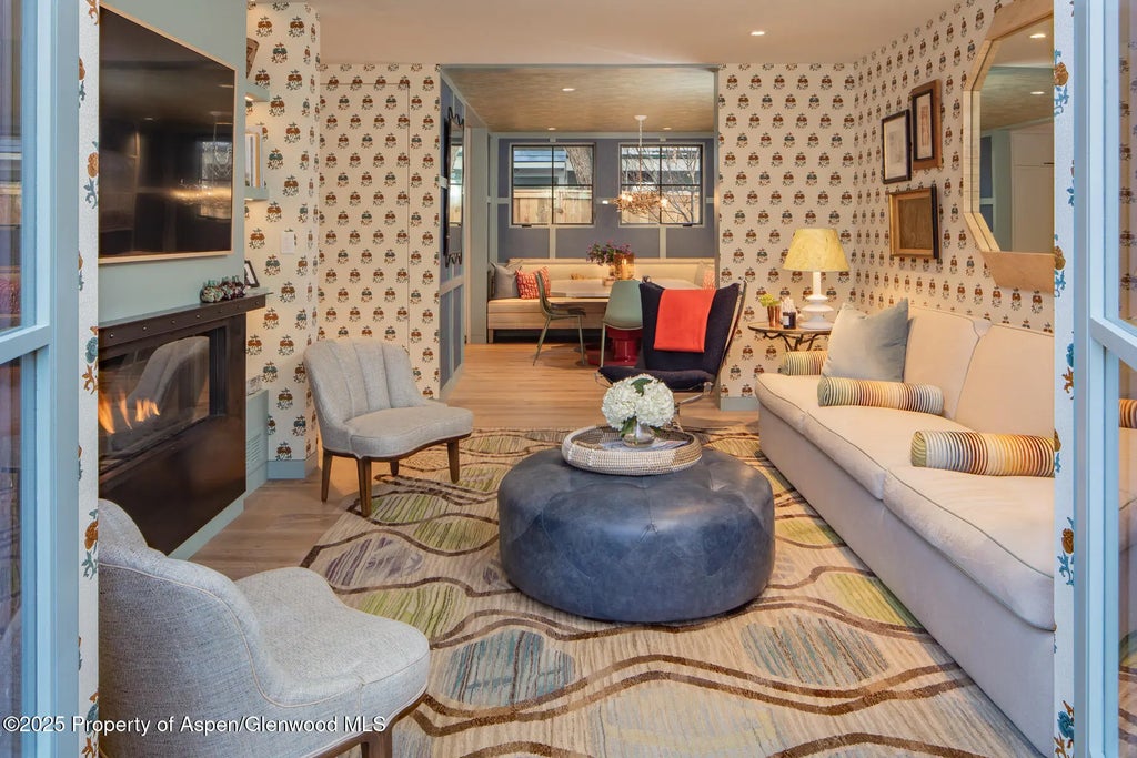 11 of 37 - 614 W North Street, Aspen, CO