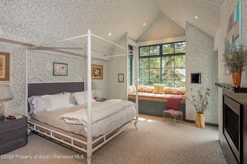 18 of 37 - 614 W North Street, Aspen, CO