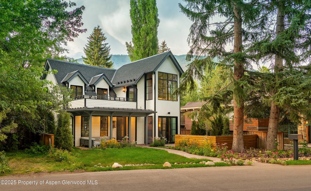 36 of 36 - 614 W North Street, Aspen, CO