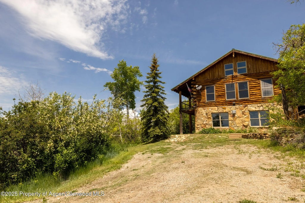 29 of 42 - 15805 County Road 245, New Castle, CO