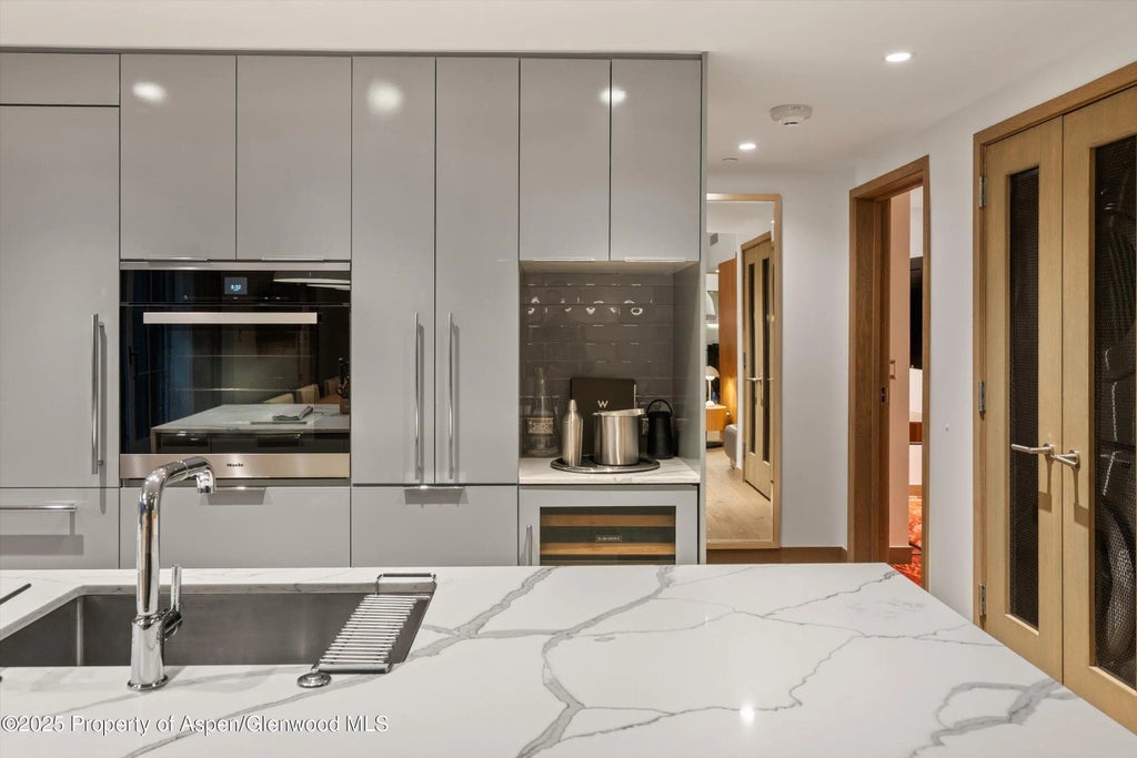 18 of 58 - 550 S Spring Street F10 1-10, Aspen, CO