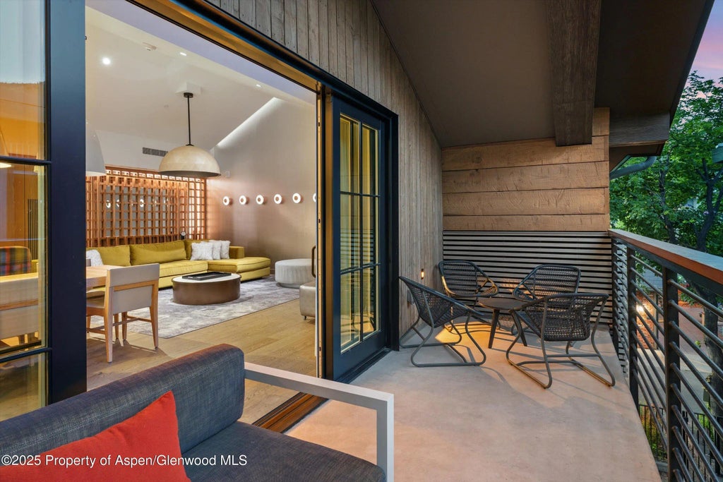 44 of 58 - 550 S Spring Street F10 1-10, Aspen, CO