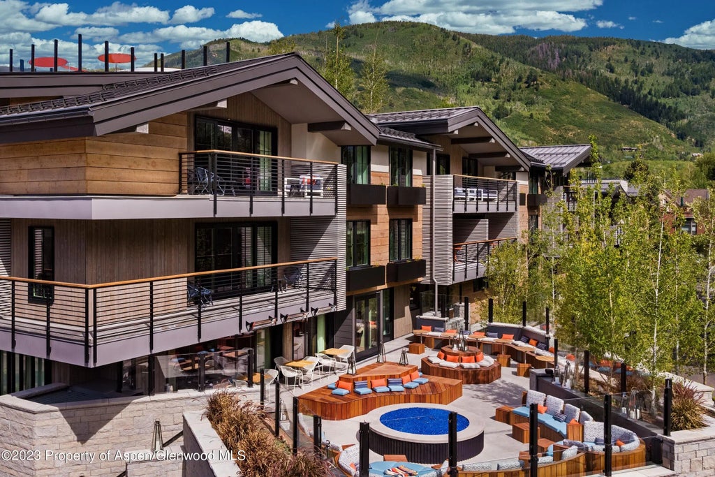 48 of 58 - 550 S Spring Street F10 1-10, Aspen, CO