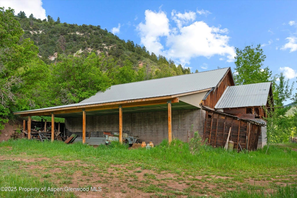 7 of 29 - 10715 County Road 245, New Castle, CO
