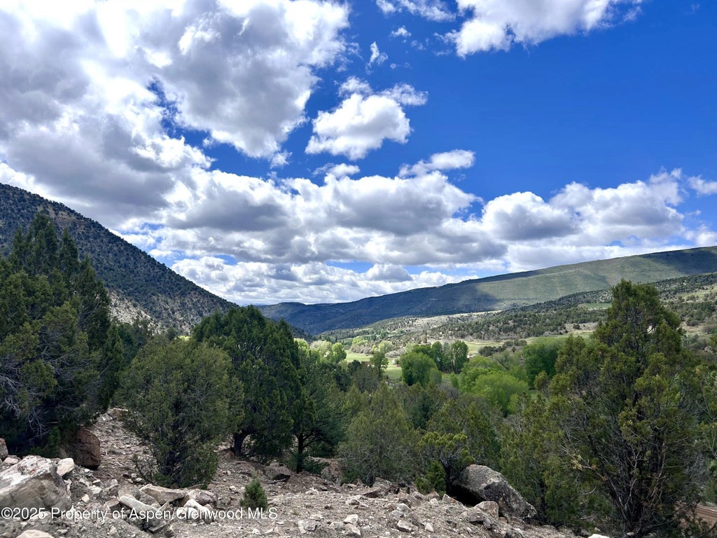 2 of 4 - 5621 Sweetwater Road, Gypsum, CO