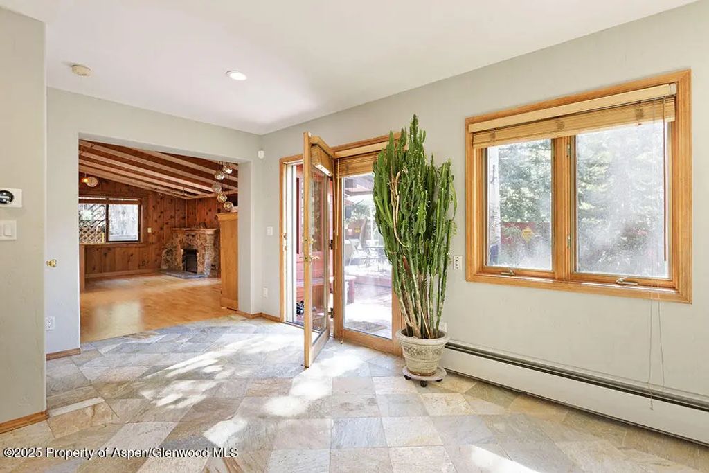 11 of 28 - 311 Midland Avenue, Aspen, CO