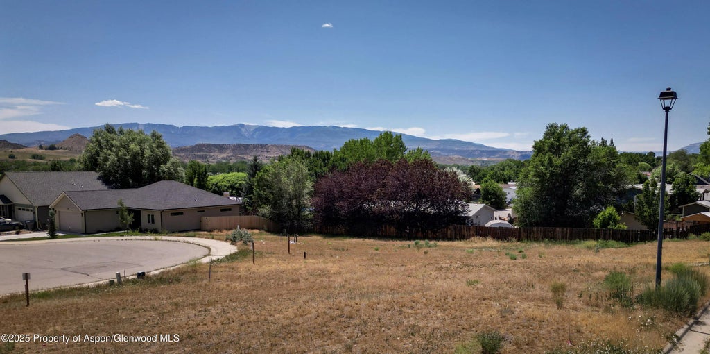 9 of 33 - 373 Roan Court, Silt, CO