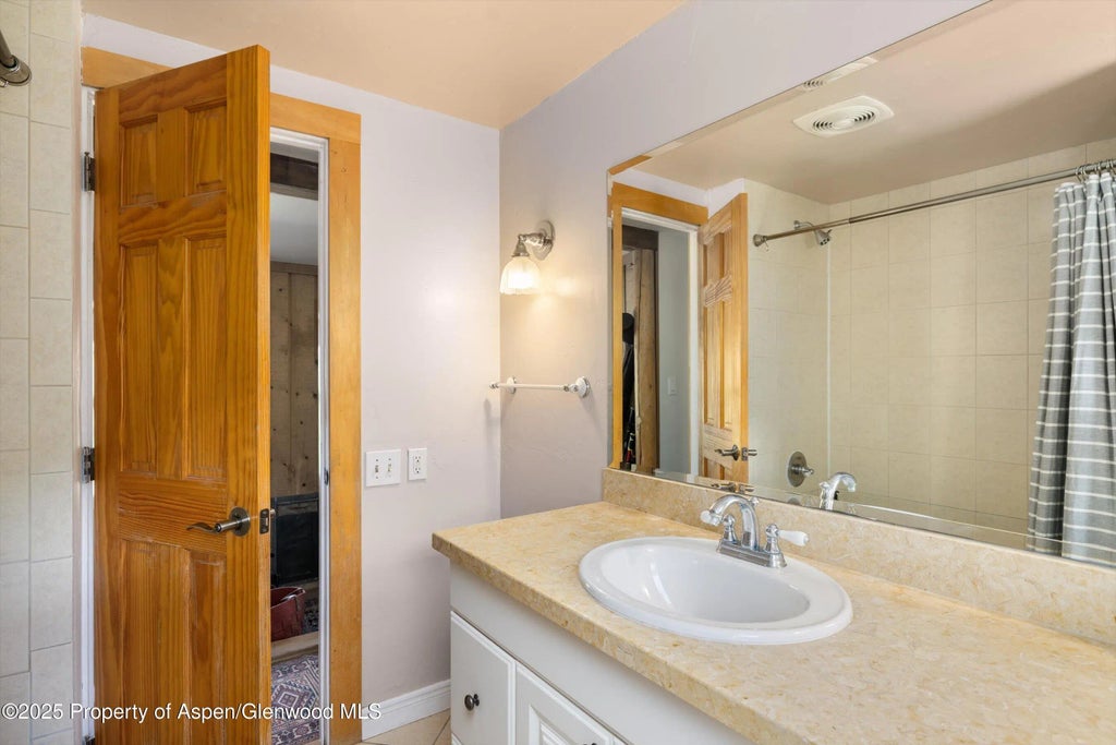19 of 45 - 116 S Bill Creek Road, Carbondale, CO