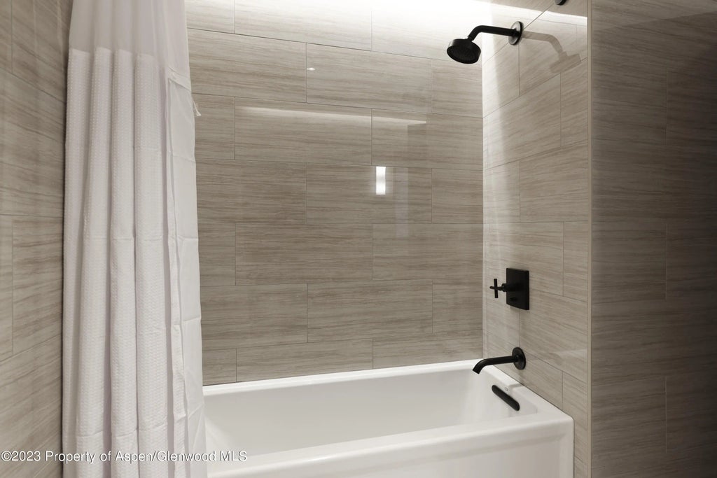 17 of 26 - 65 Wood Road 233, Snowmass Village, CO