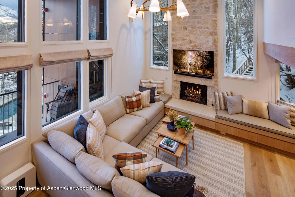 3 of 13 - 800 S Mill Street 201c, Aspen, CO