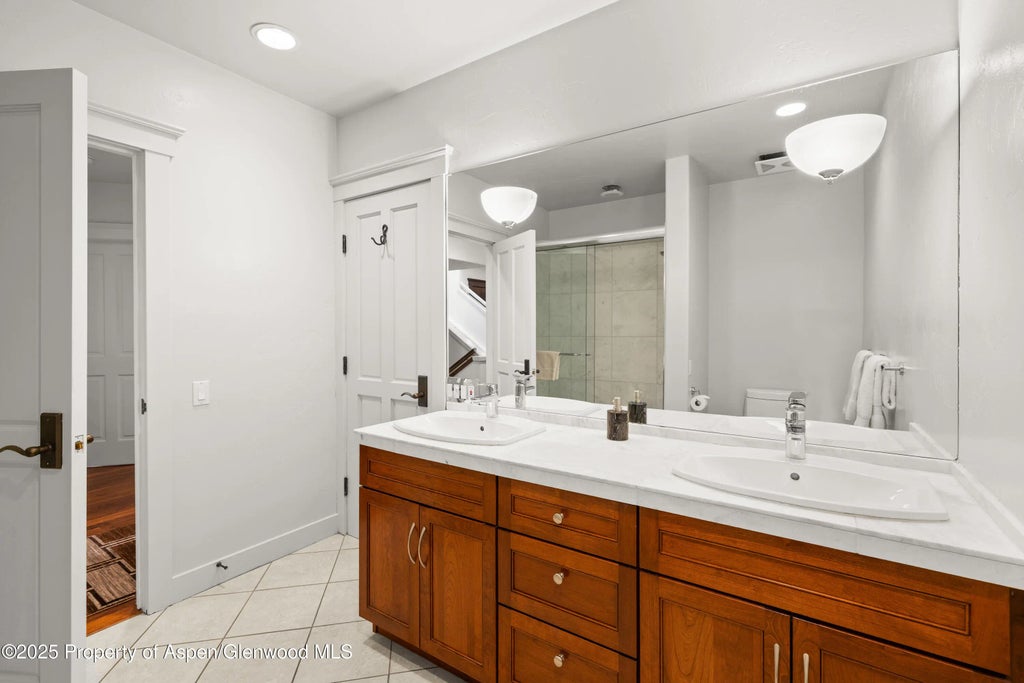 17 of 25 - 777 Castle Creek Drive, Aspen, CO