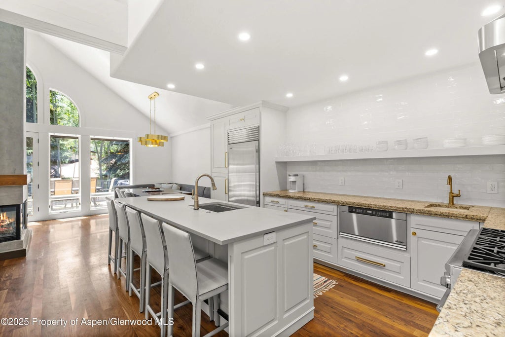 9 of 25 - 777 Castle Creek Drive, Aspen, CO