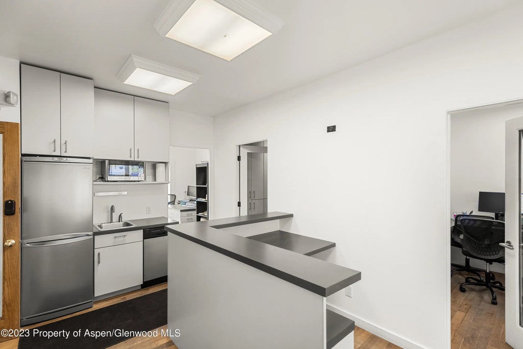 2 of 14 - 715 W Main Street 204, 205, 206 & H, Aspen, CO