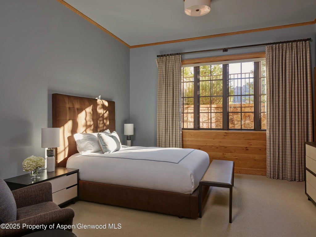 21 of 37 - 864 Moore Drive, Aspen, CO