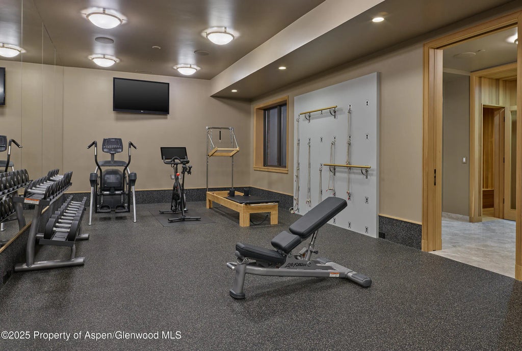 23 of 37 - 864 Moore Drive, Aspen, CO