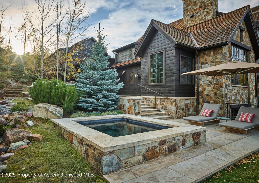 27 of 37 - 864 Moore Drive, Aspen, CO