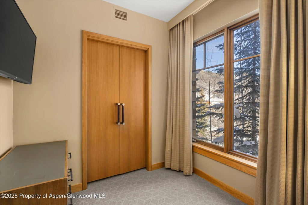 11 of 24 - 130 Wood Road 314/316, Snowmass Village, CO