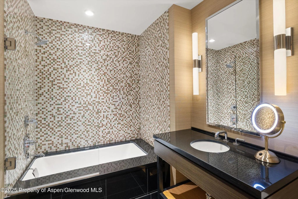 21 of 24 - 130 Wood Road 314/316, Snowmass Village, CO