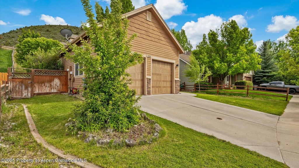 3 of 30 - 150 Castle Court, New Castle, CO