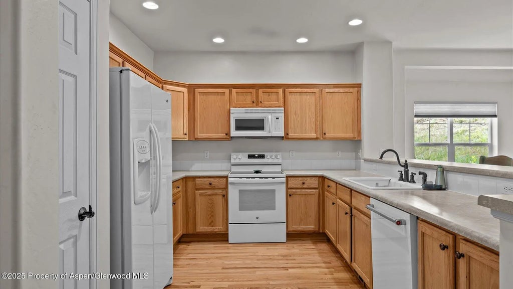 8 of 30 - 150 Castle Court, New Castle, CO