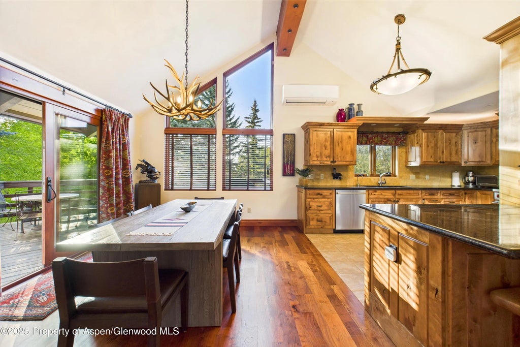 17 of 49 - 593 Meadowood Drive, Aspen, CO